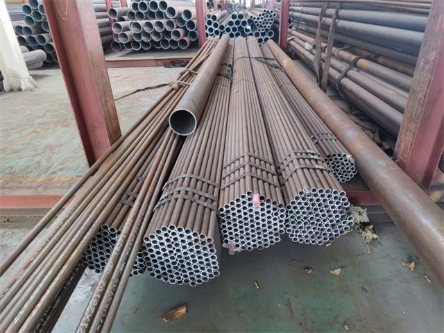 鄂尔多斯15crmog无缝钢管