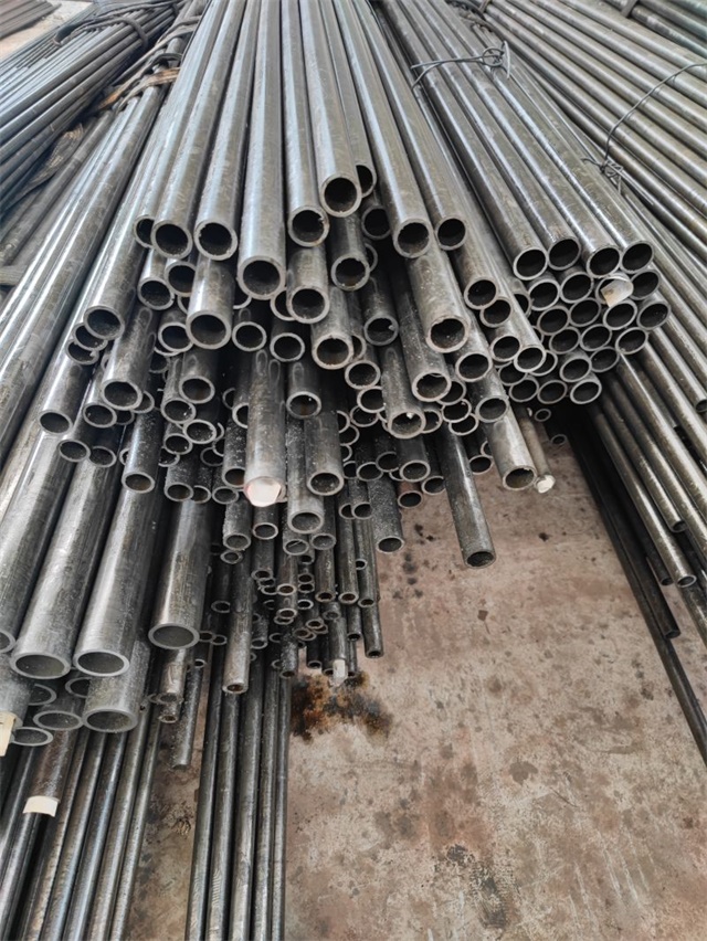 鄂尔多斯精密光亮无缝钢管厂